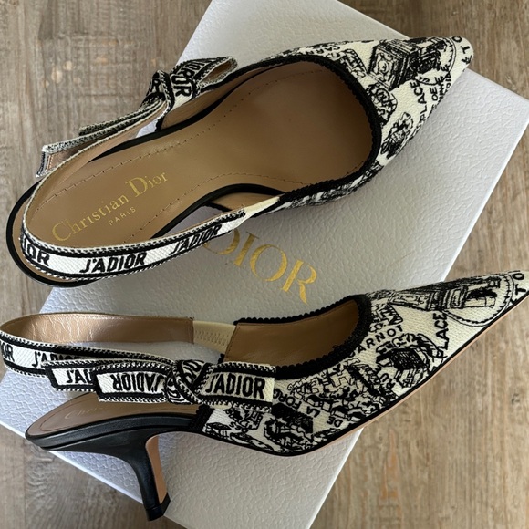 DIOR Slingback Pump in Plan De Paris print 8 - Picture 1 of 9